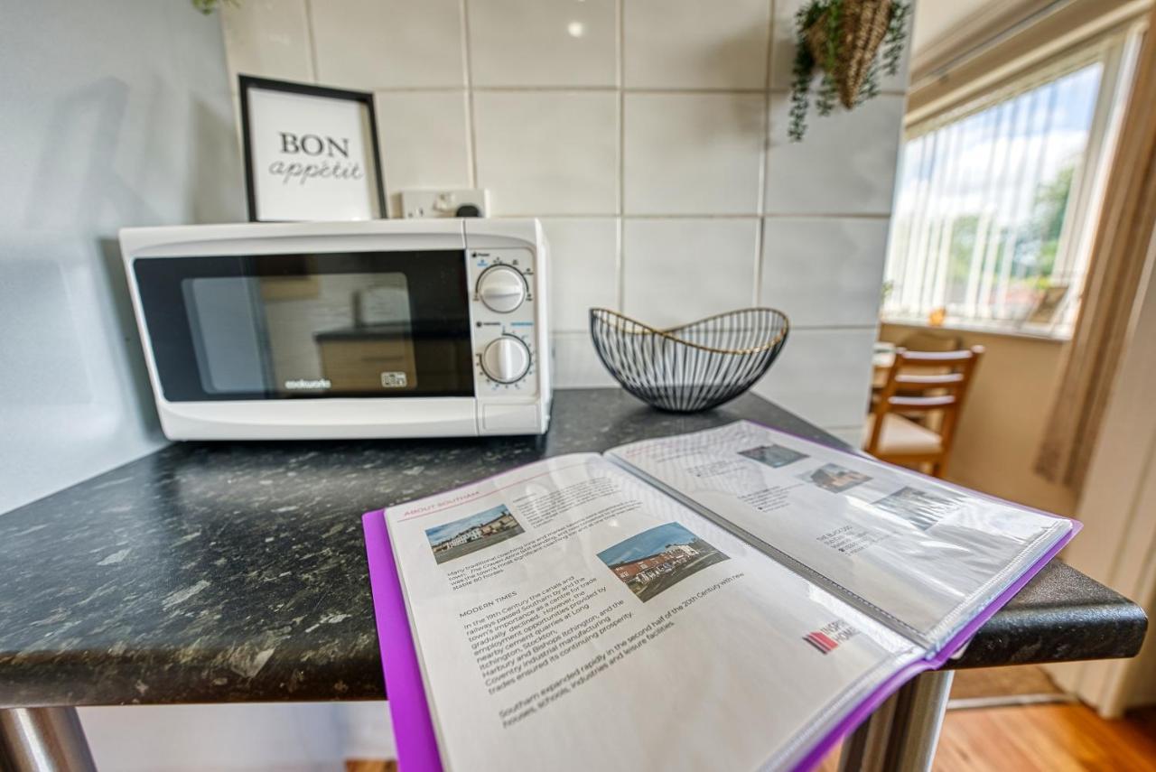 Cosy 3 Bed Apartment In Southam, Sleeps 6 Southam  Εξωτερικό φωτογραφία